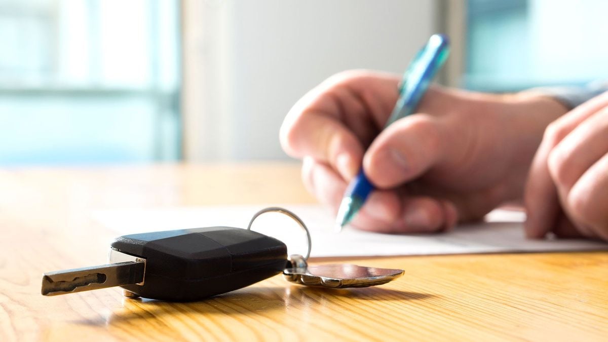 What are keyless cars? How to prevent thefts? AutoTrader